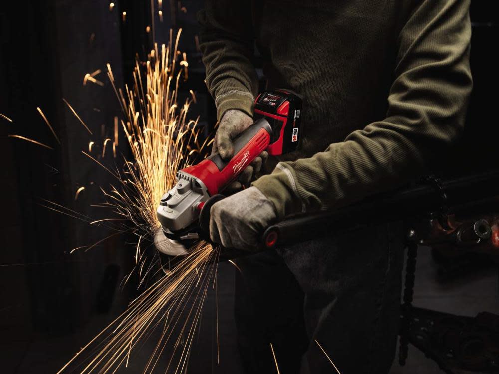 Milwaukee M18 Cordless Lithium-Ion 4-1/2 in. Cut-Off / Grinder Reconditioned - Ascmtools
