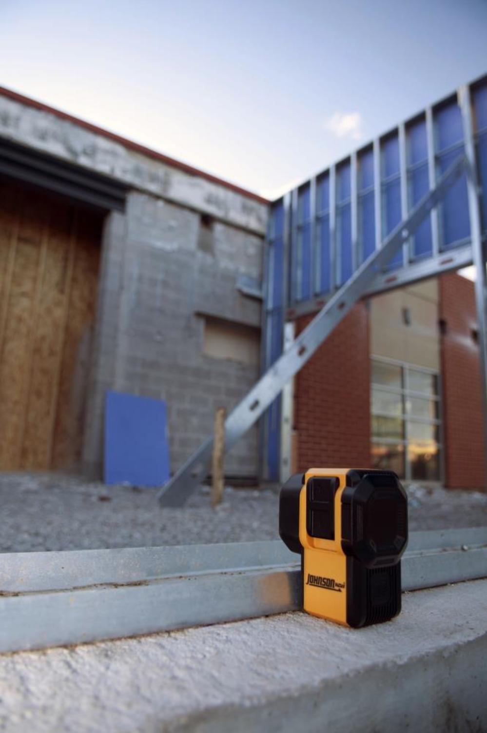 Johnson Level Self-Leveling 3 Dot Laser - Ascmtools