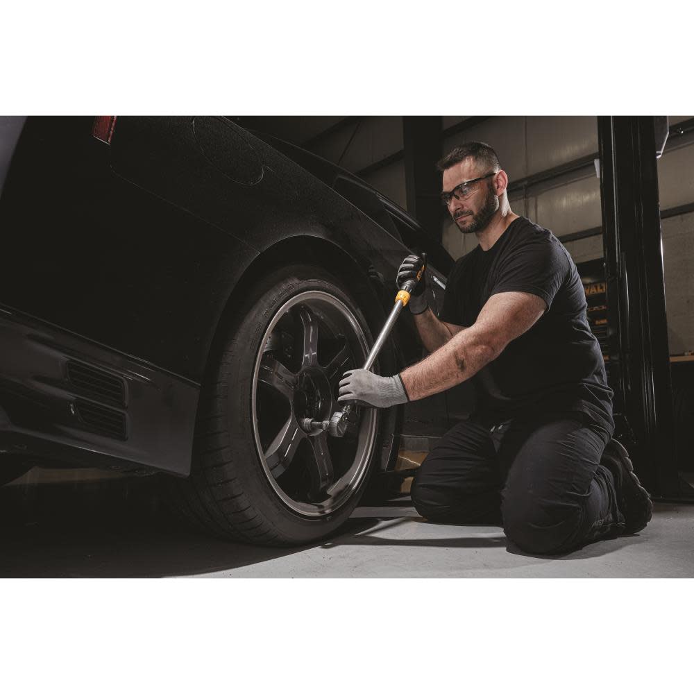 DEWALT 8 pc. 1/2 in. Drive Torque Wrench Tire Change Kit - Ascmtools