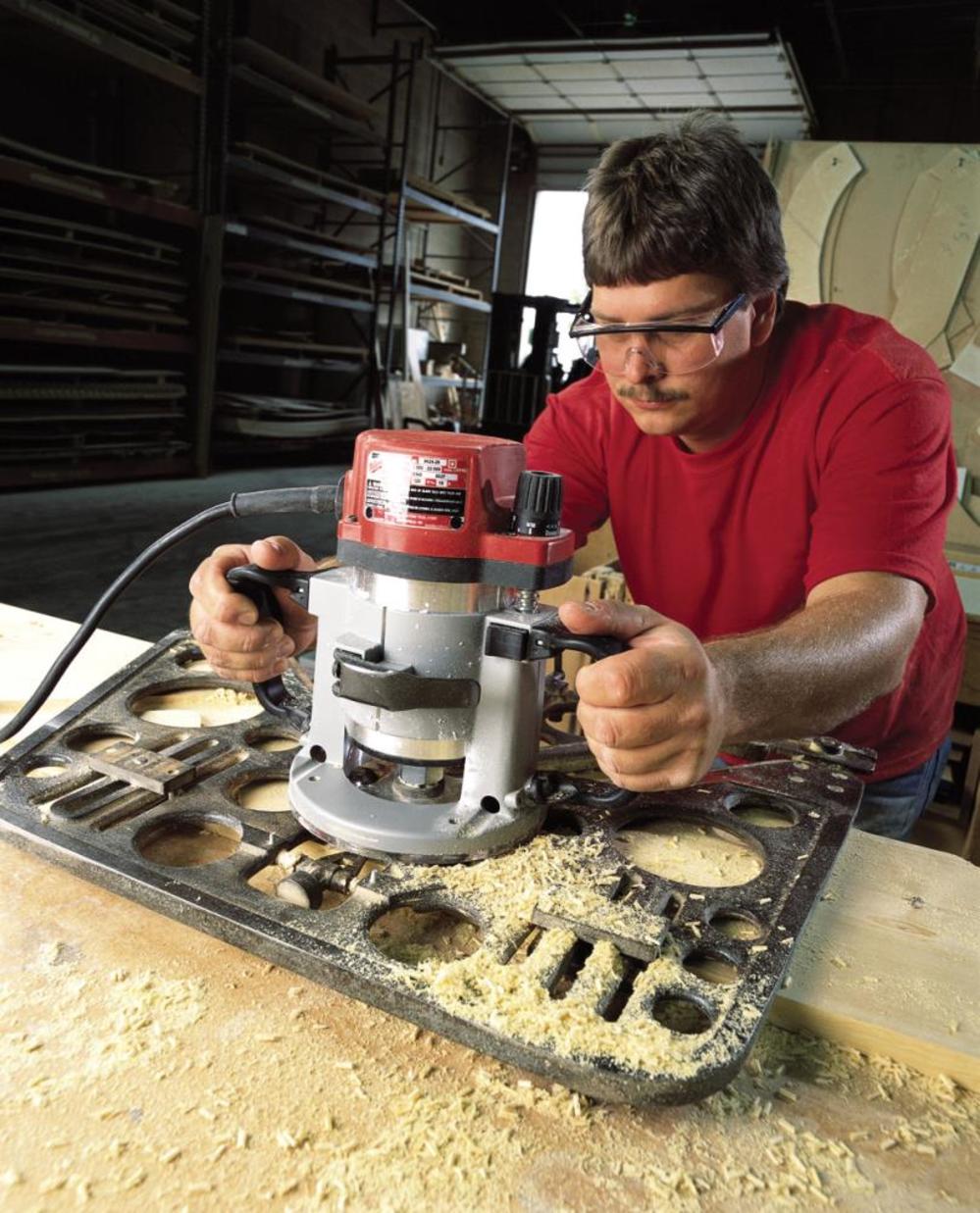 Milwaukee 3-1/2 Max HP Fixed-Base Production Router - Ascmtools
