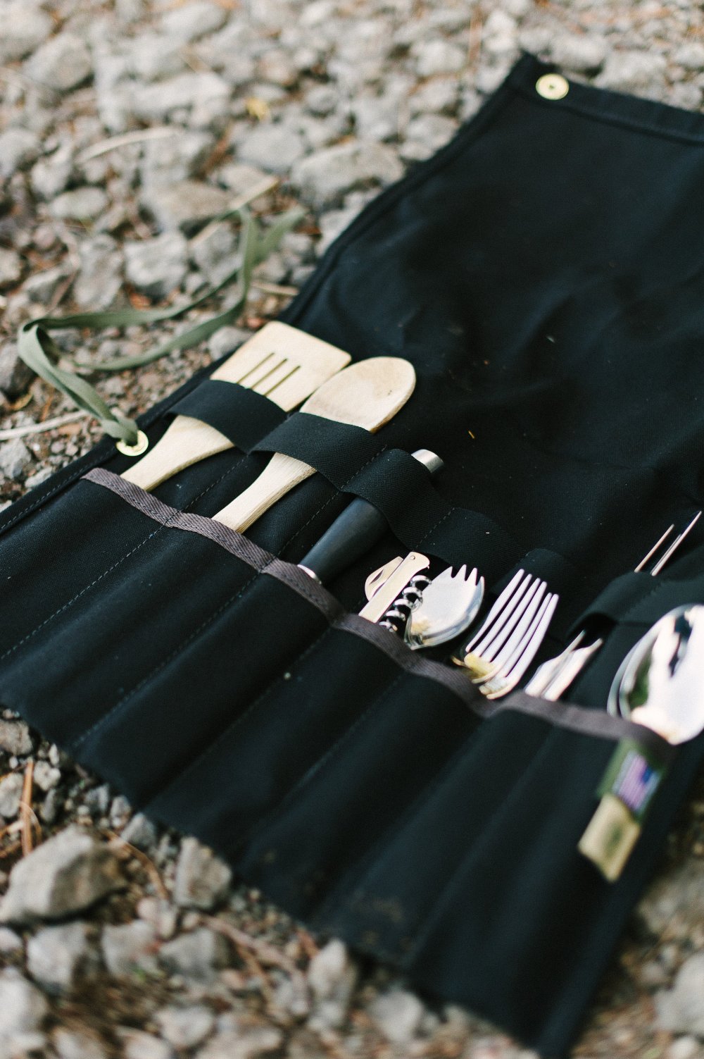 Duluth Pack Black Canvas Utensil Roll - Ascmtools