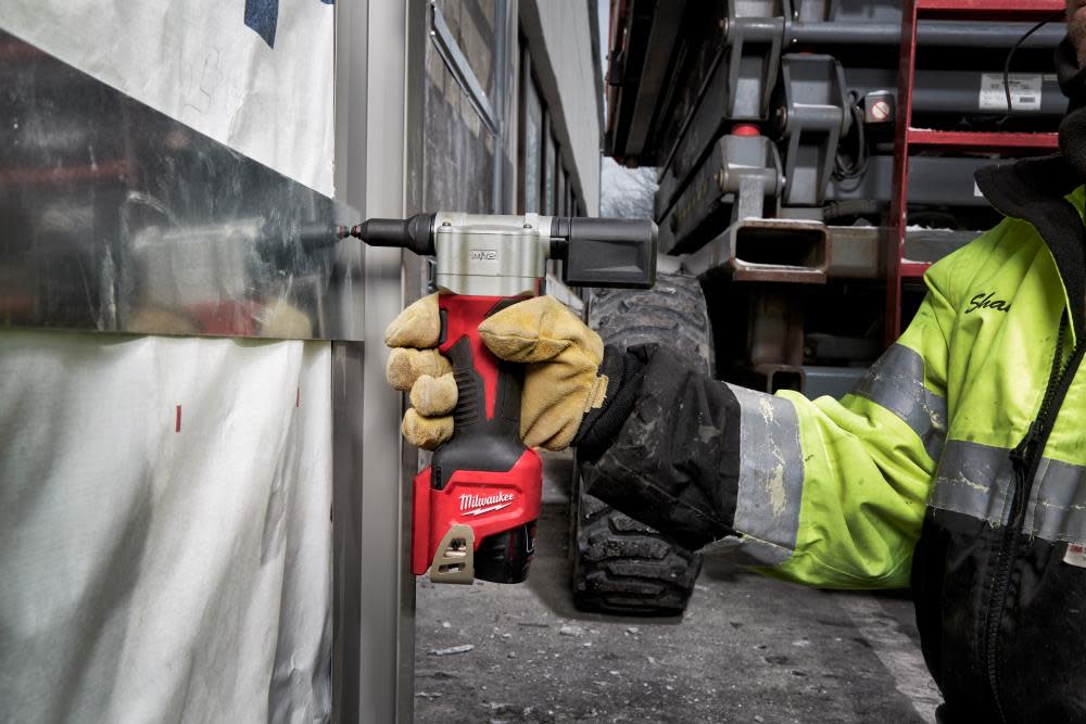 Milwaukee M12 Rivet Tool Bare Tool Reconditioned - Ascmtools