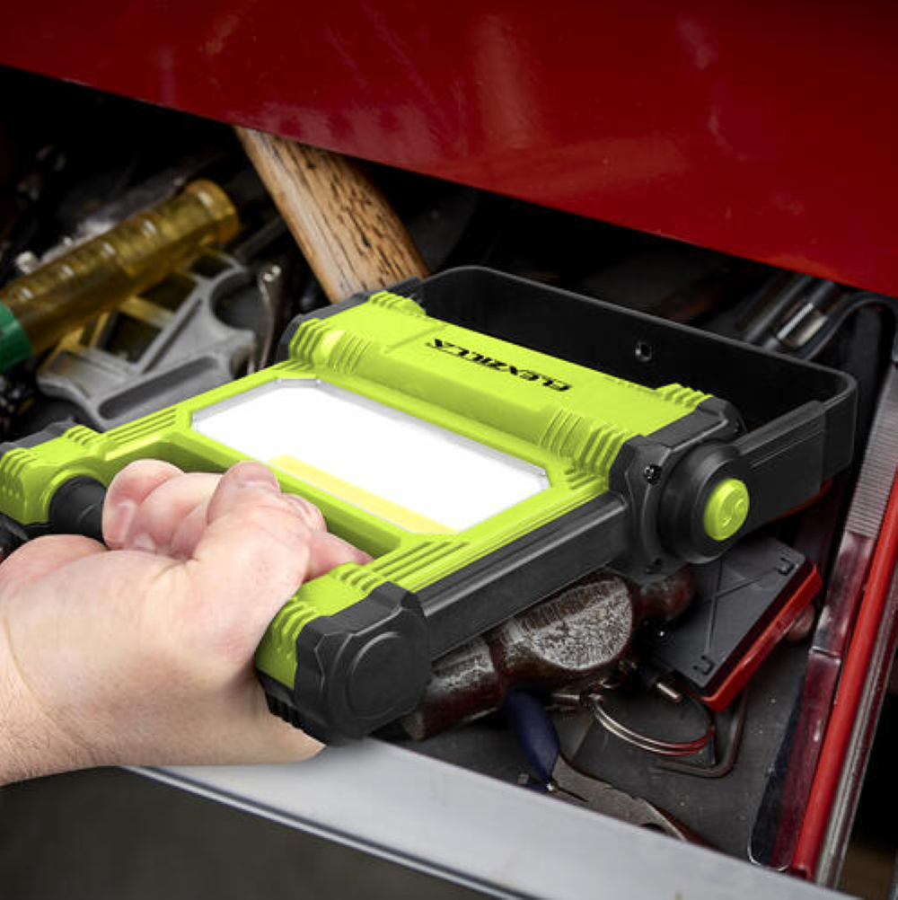 Flexzilla Work Light 2000 Lumen LED with 6′ Cord - Ascmtools