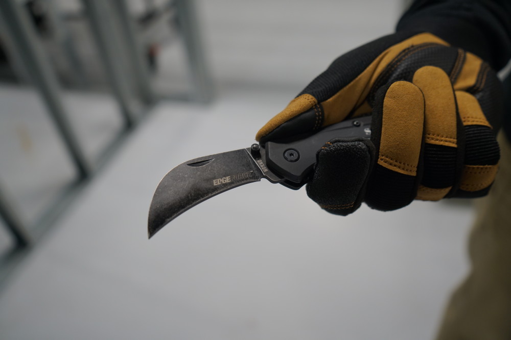 Southwire EDGEFORCE Hawk Bill Knife - Ascmtools