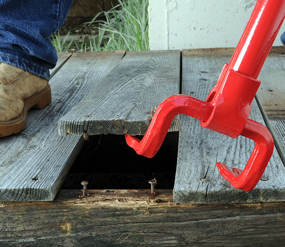 Angel Guard Products The Deck Demon Pry Bar - Ascmtools