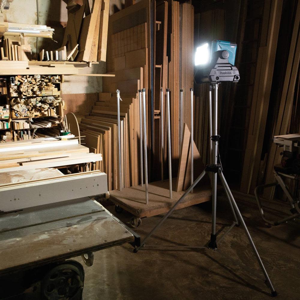 Makita 40V max XGT Cordless Work Light Bare Tool - Ascmtools