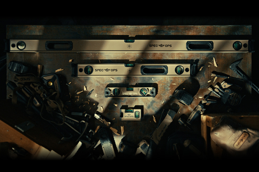 Spec Ops Tools Magnetic Box Beam Level with Bungee 48″ - Ascmtools