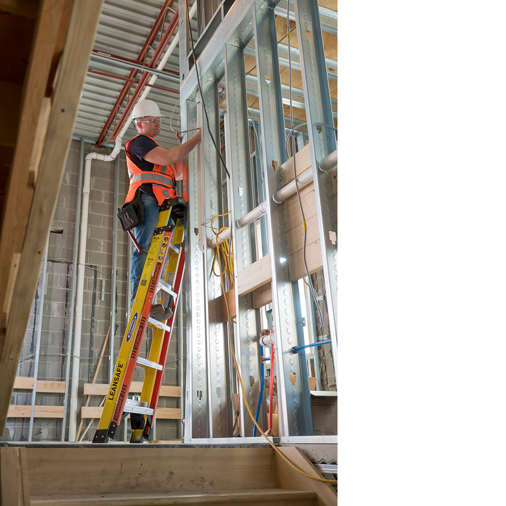 Werner LEANSAFE 4 ft Type IAA Fiberglass Leaning Ladder - Ascmtools