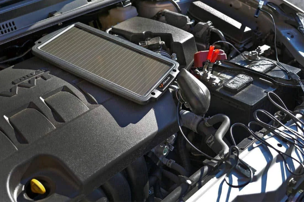 Schumacher Electric Solar Battery Maintainer 2.4W - Ascmtools