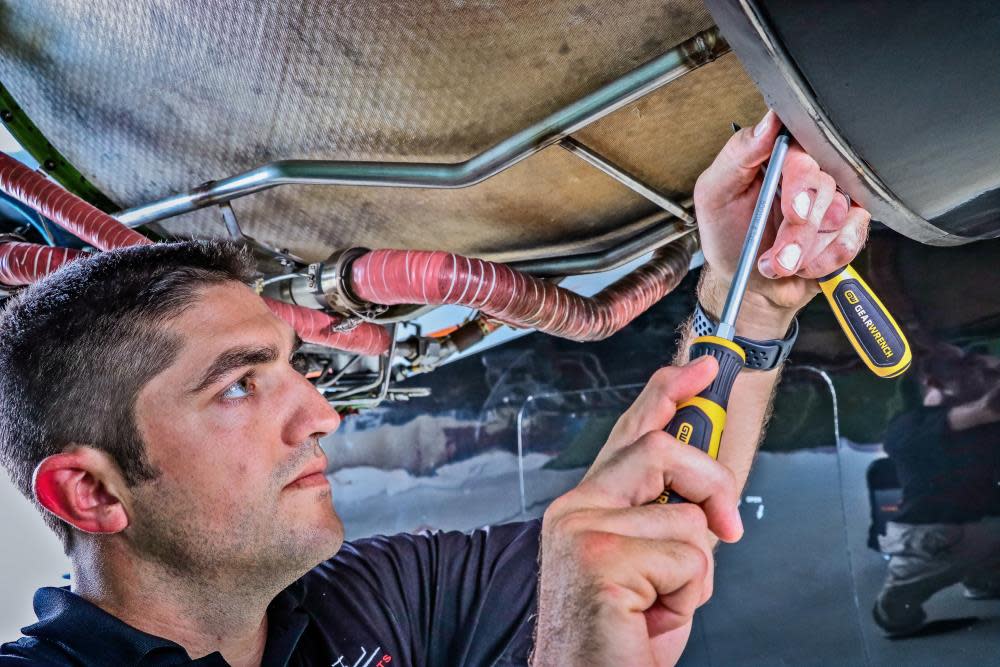 GEARWRENCH #2 x 4″ Phillips Dual Material Screwdriver - Ascmtools