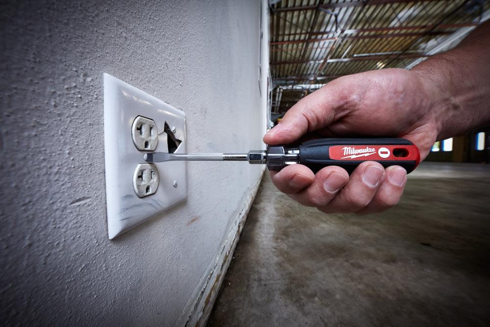 Milwaukee 5/16 in. Slotted – 6 in. Cushion Grip Screwdriver - Ascmtools