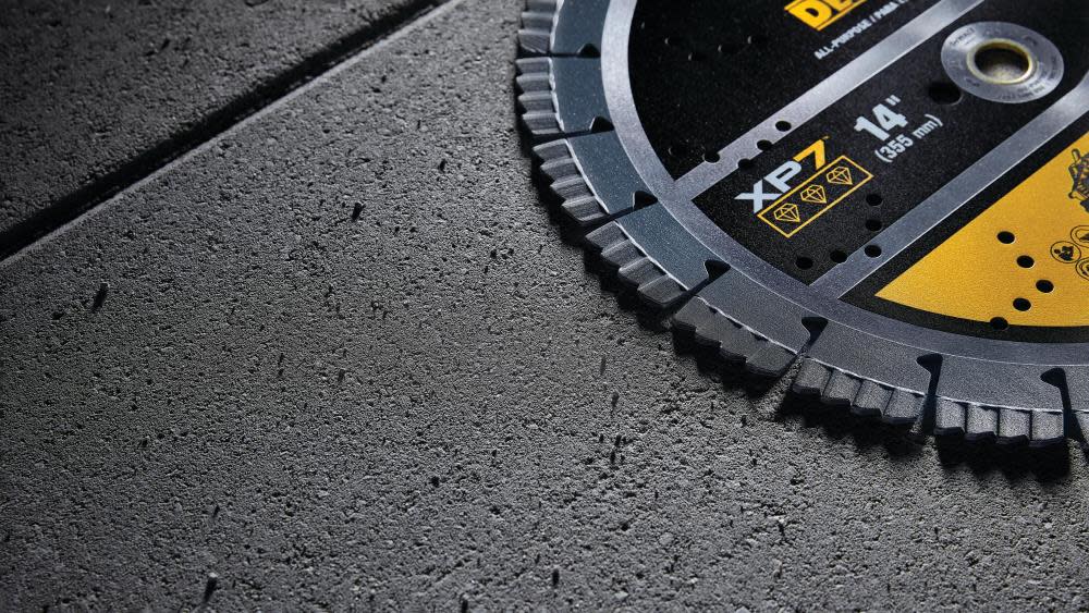 DEWALT Diamond Blade 14″ SEGMENTED XP7 ALL PURPOSE - Ascmtools