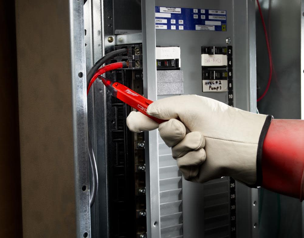 Milwaukee Voltage Detector - Ascmtools