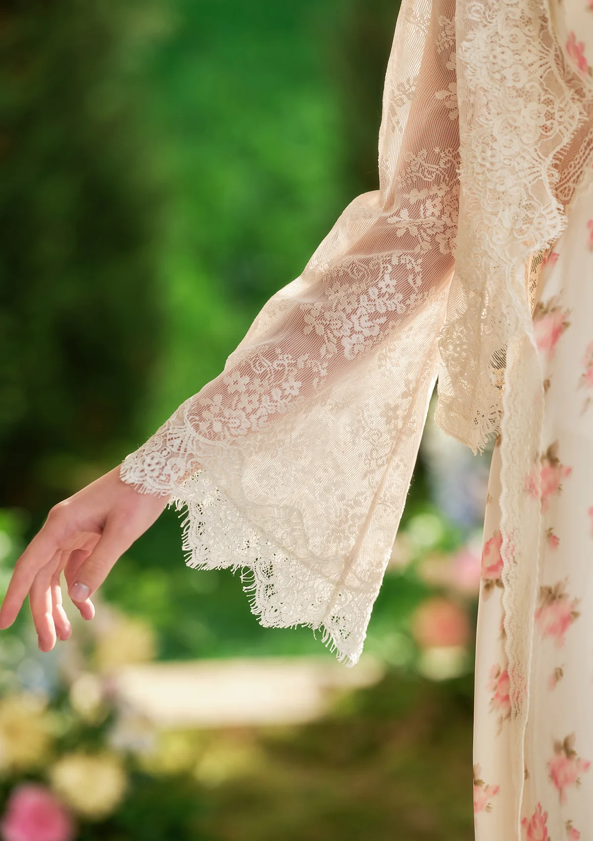 Holiday in Pattaya Cardigan - Ascmtools