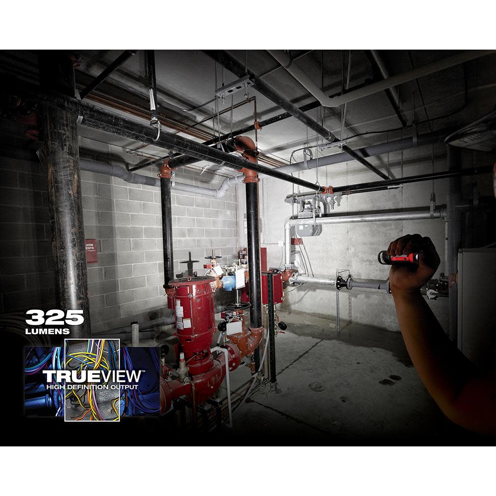 Milwaukee 325-Lumen LED Focusing Flashlight - Ascmtools