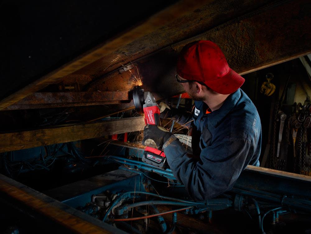 Milwaukee M18 FUEL 4 1/2″ / 5″ Braking Grinder Bare Tool Reconditioned - Ascmtools