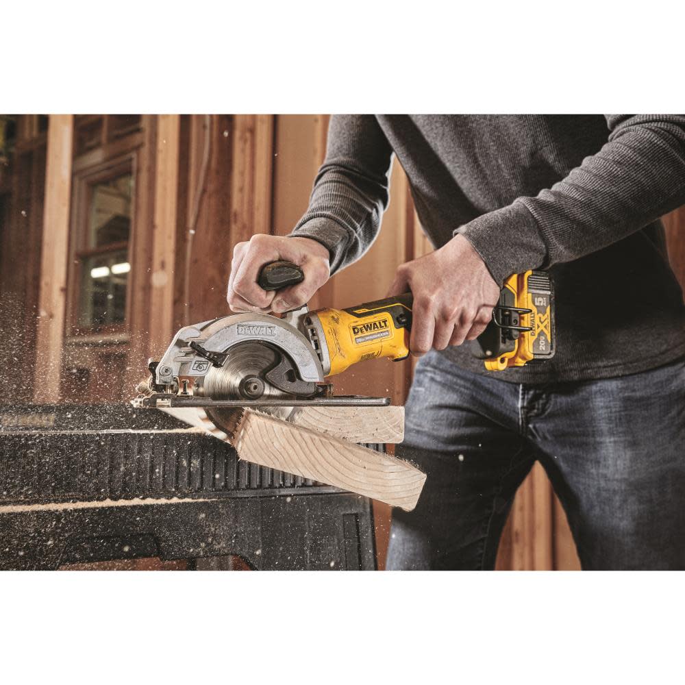 DEWALT ATOMIC 20V MAX* Brushless 4-1/2 in. Cordless Circular Saw Kit - Ascmtools