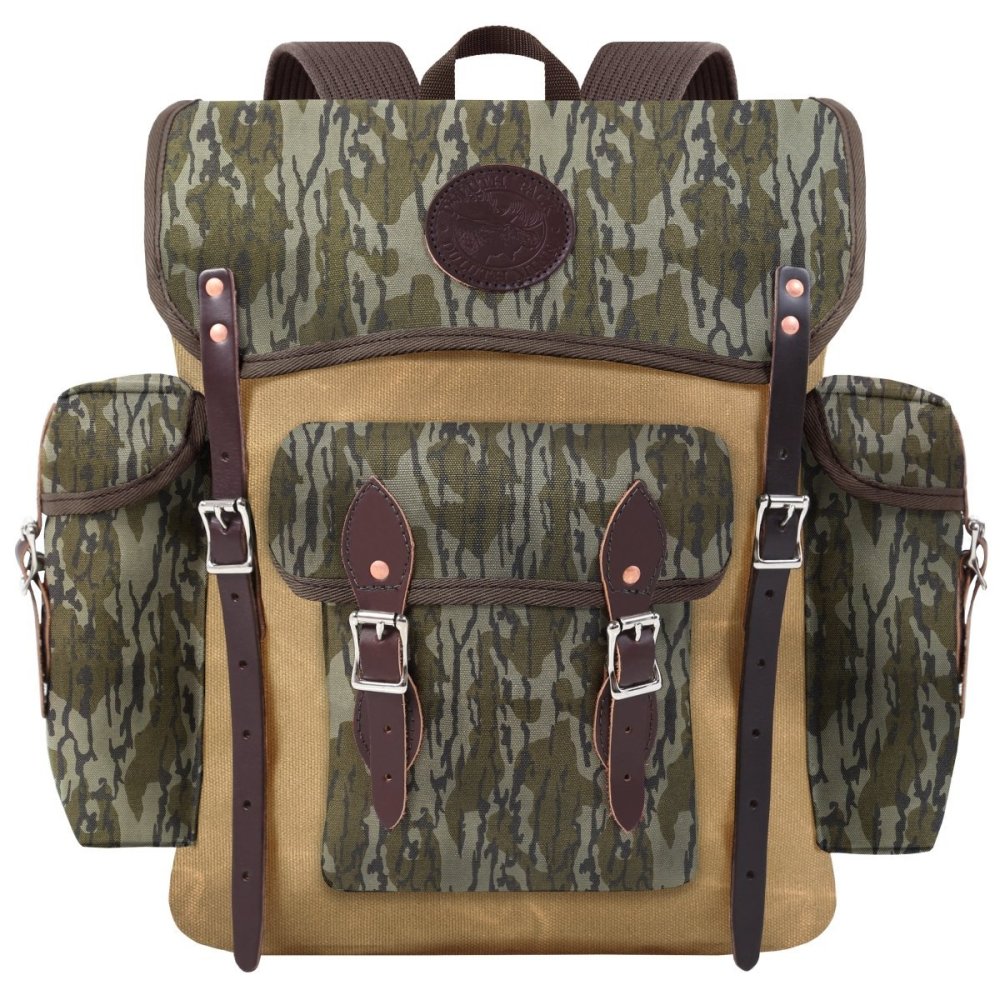 Duluth Pack 24 Liter Capacity Wax Khaki/Mossy Oak Bottomland Dual Wanderer Pack - Ascmtools