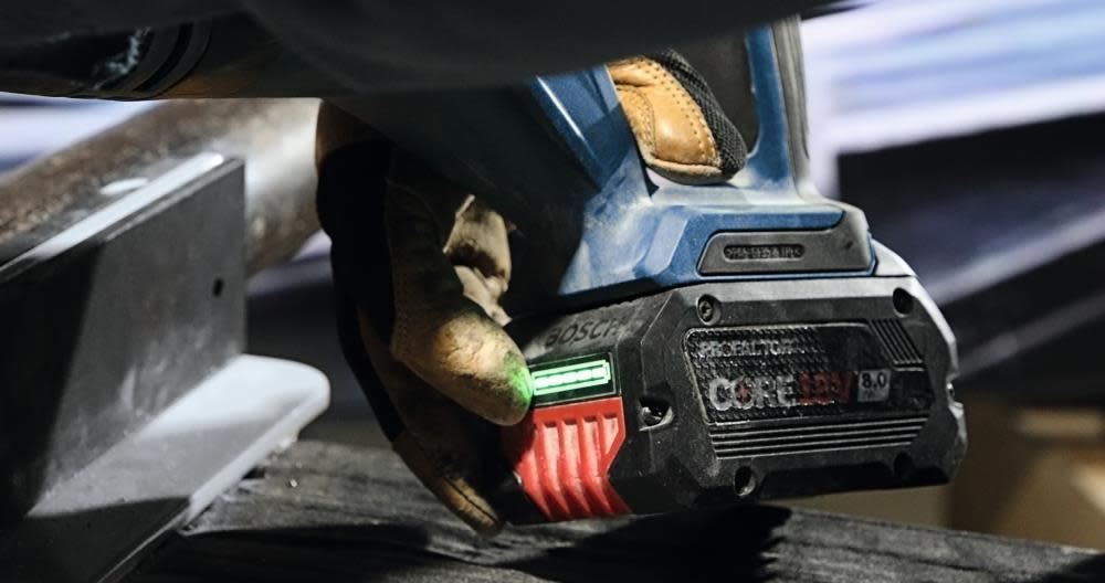 Bosch PROFACTOR 18V 1 1/8″ Reciprocating Saw Kit with CORE18V 8.0 Ah PROFACTOR Performance Battery - Ascmtools