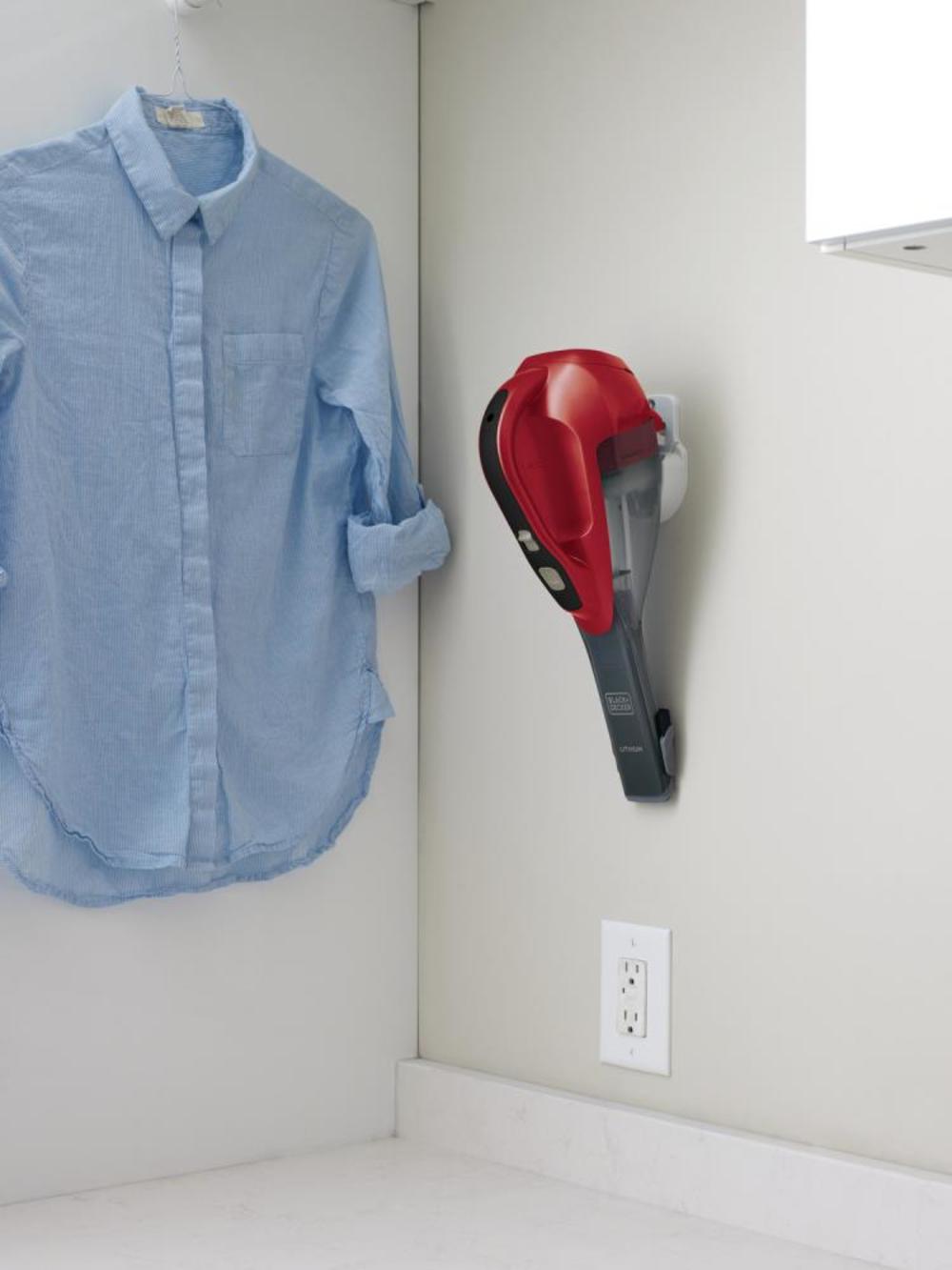 Black and Decker DUSTBUSTER Hand Vacuum Chili Red - Ascmtools