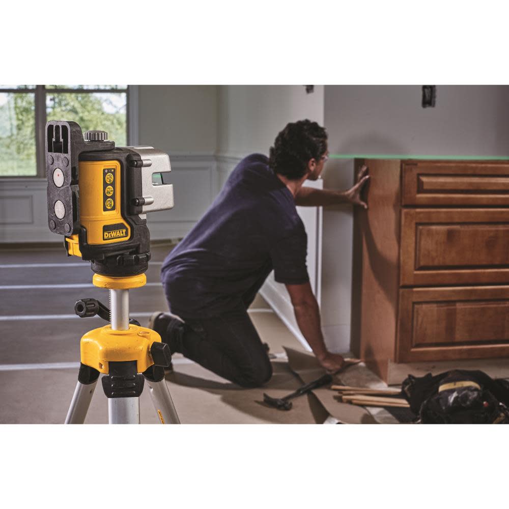 DEWALT Self Leveling 3 Line Green Beam Laser Level - Ascmtools