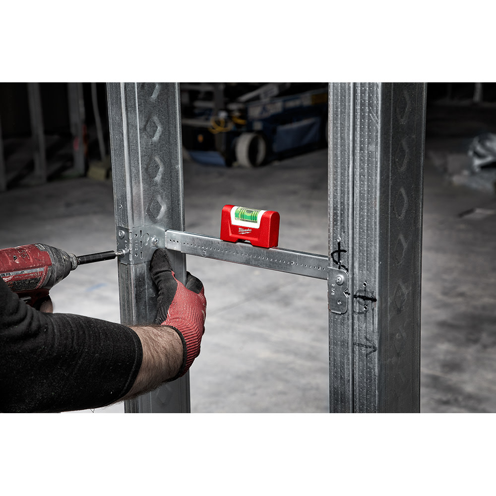 Milwaukee Pocket Level - Ascmtools