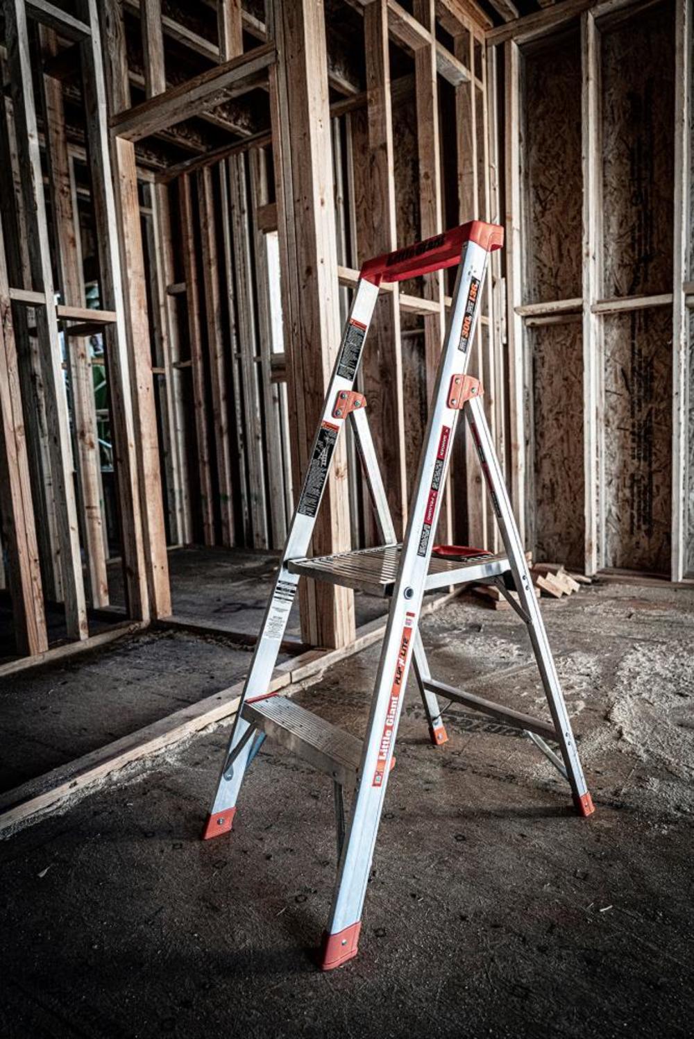 Little Giant Safety Flip-N-Lite M4 Type-1A Aluminum Step Ladder - Ascmtools