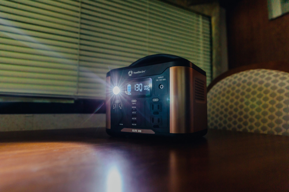 Southwire Elite 300 Series Portable Power Station - Ascmtools