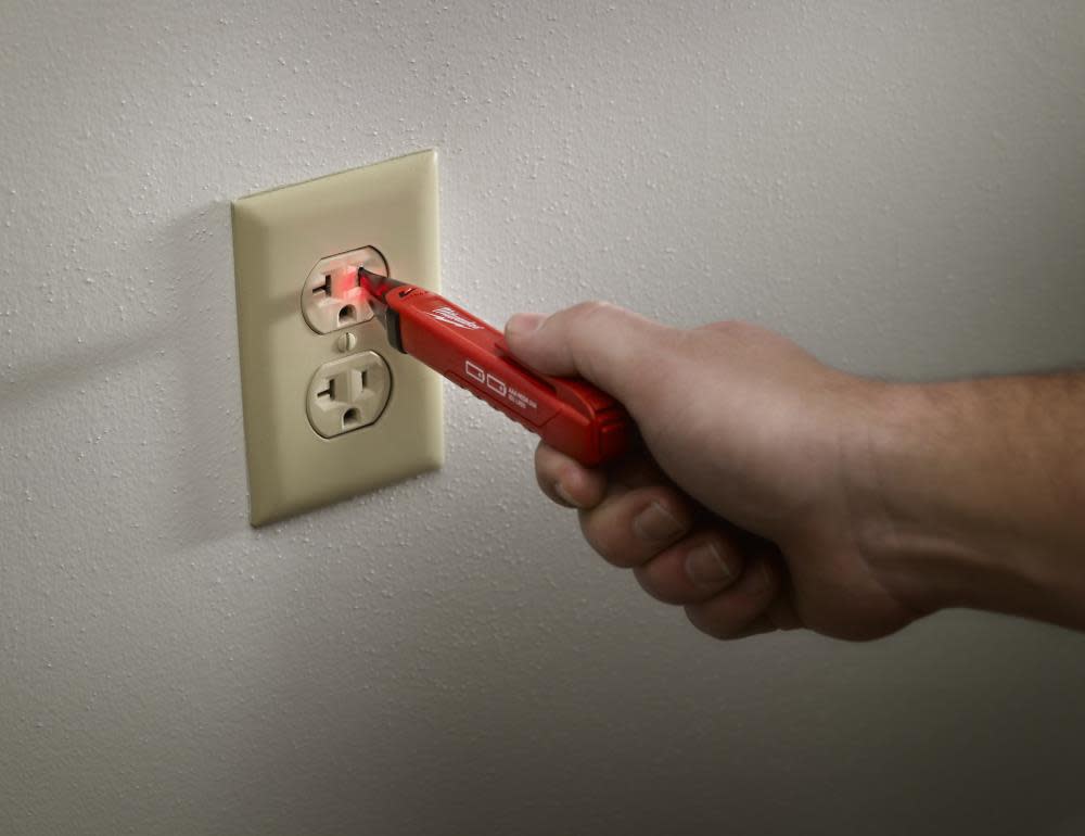 Milwaukee Voltage Detector - Ascmtools