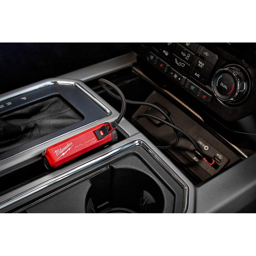Milwaukee REDLITHIUM USB Charger and Portable Power Source Kit - Ascmtools