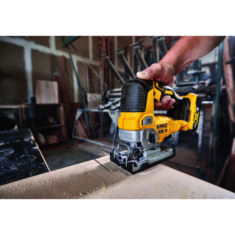 DEWALT 7 1/4″ Single Bevel Sliding Compound Miter Saw & 20V Max Variable Speed Keyless Jigsaw Kit - Ascmtools
