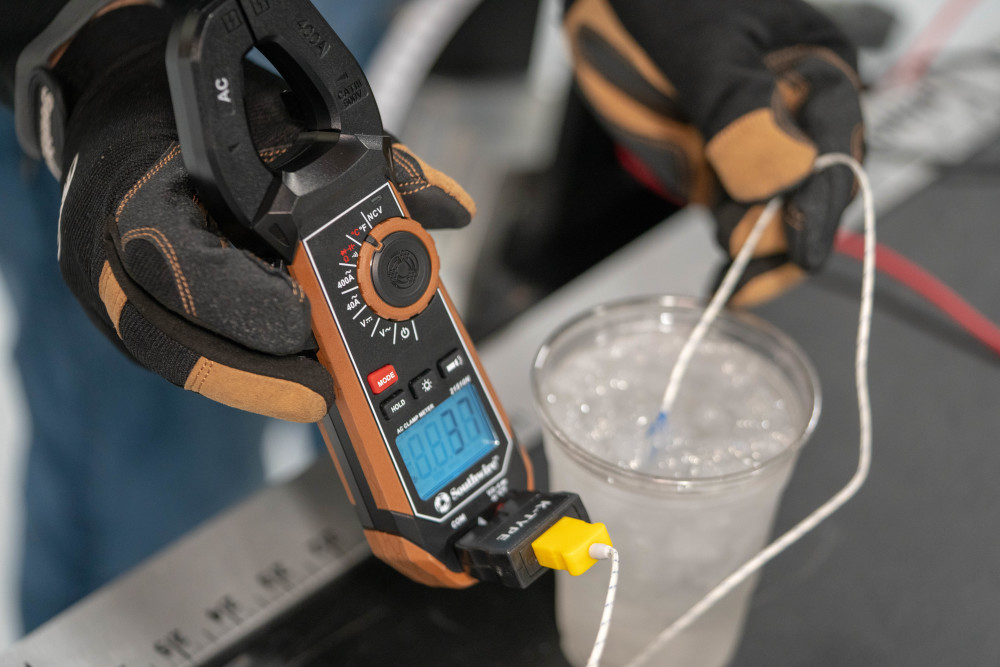 Southwire AC Clamp Meter with Built-In NCV Worklight - Ascmtools