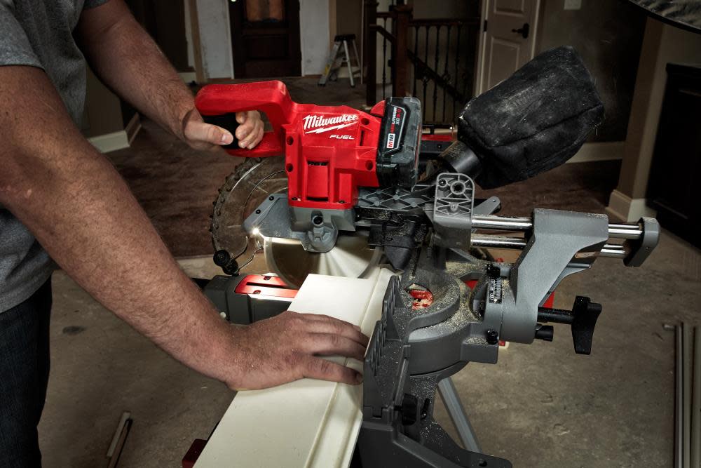 Milwaukee Folding Miter Saw Stand - Ascmtools