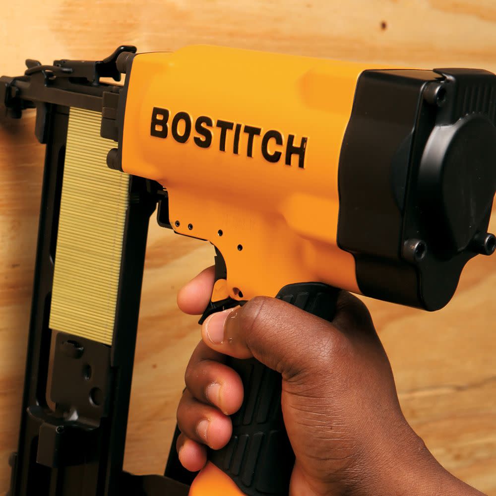 Bostitch 16 Ga 7/16 In. Pneumatic Medium Heavy Duty Crown Stapler - Ascmtools