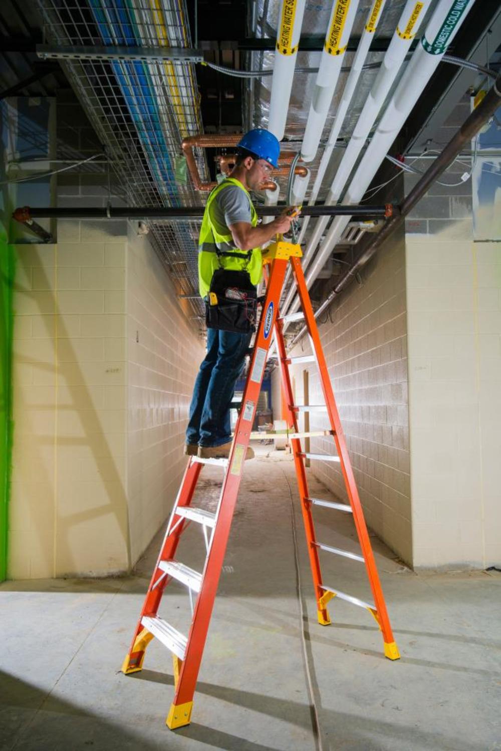 Werner 8ft Type IA Fiberglass Step Ladder 6208 - Ascmtools