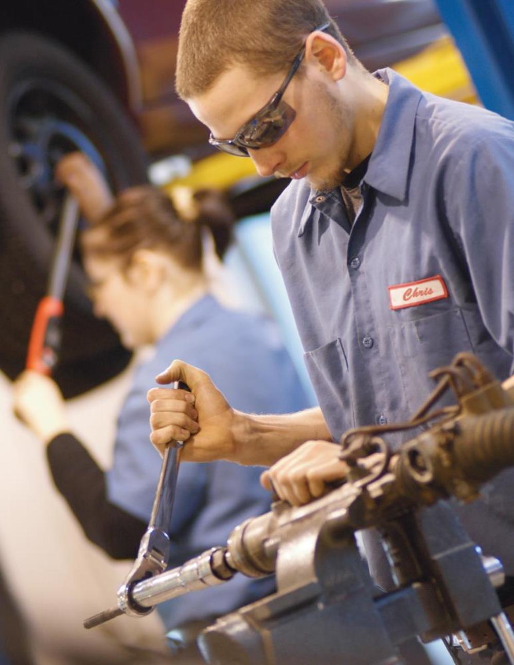 GEARWRENCH 27 Pc 1/4″ Drive Pass-Thru 6 Point Standard SAE/Metric Mechanics Tool Set - Ascmtools