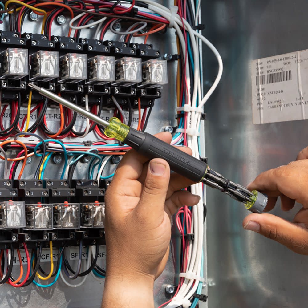 Klein Tools 27 in 1 Screwdriver with Apple Bit - Ascmtools