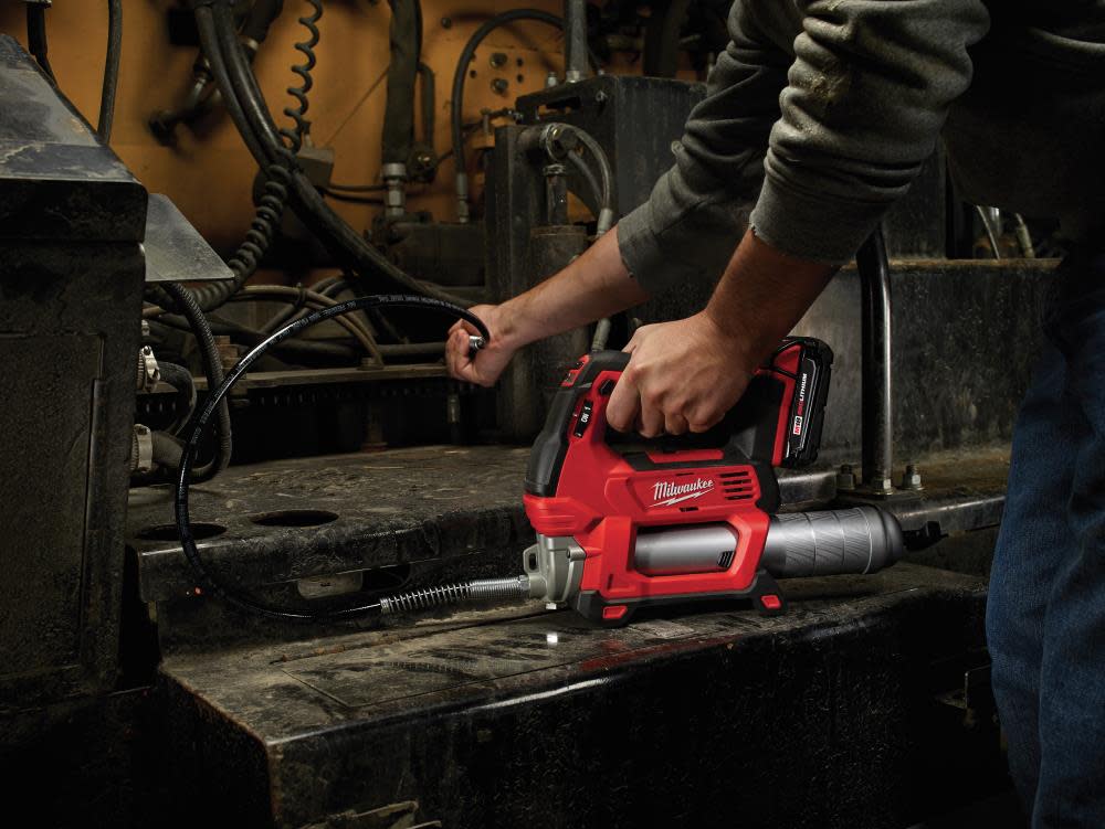 Milwaukee M18 FUEL HTIW with Grease Gun Kit - Ascmtools