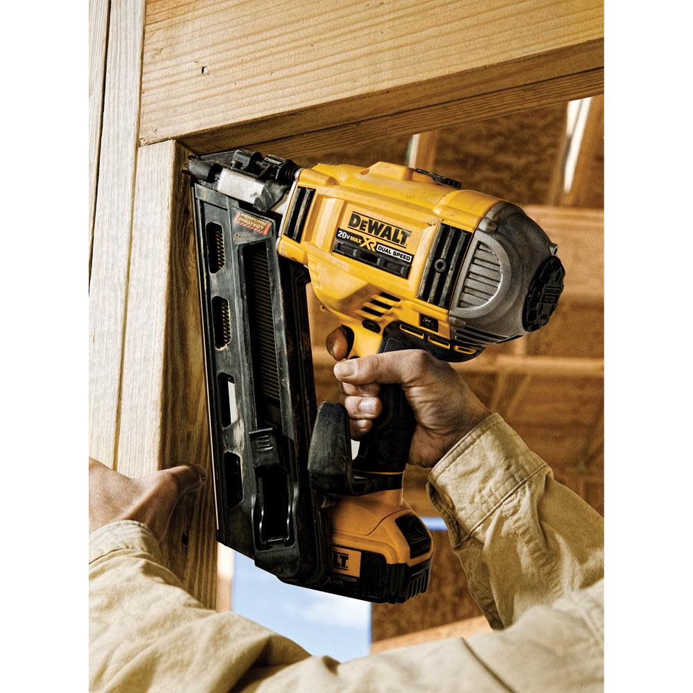 DEWALT 20V MAX XR Dual Speed Framing Nailer - Ascmtools