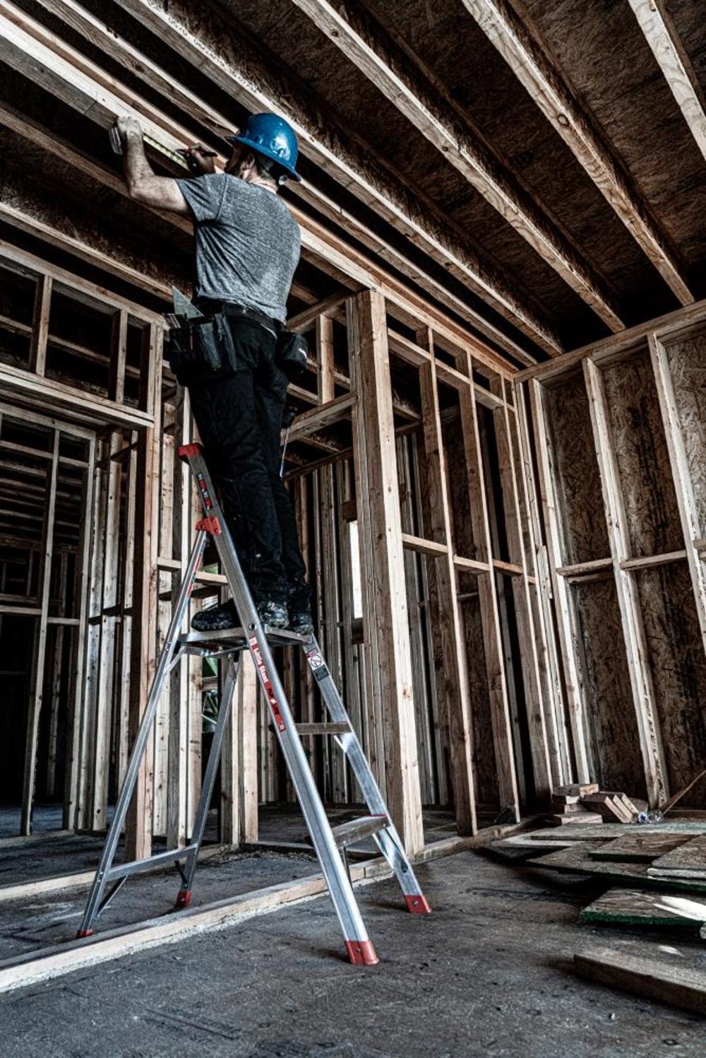 Little Giant Safety Flip-N-Lite M5 Aluminum Type-1A Step Ladder - Ascmtools