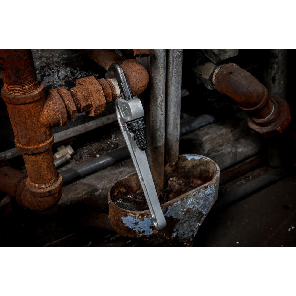 Crescent 10″ Aluminum Slim Jaw Pipe Wrench - Ascmtools