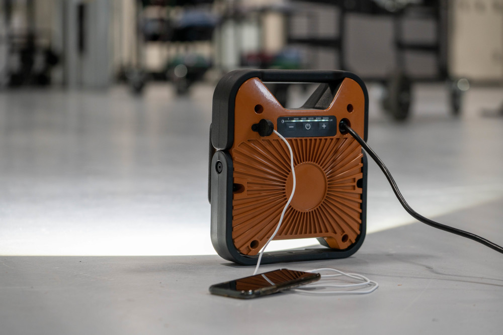 Southwire 10000 Lumen LED Work Light - Ascmtools