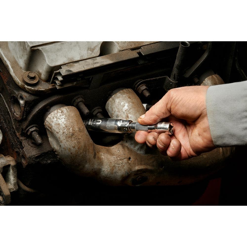 Milwaukee 3/8″ Drive 13/16″ Magnetic Spark Plug Socket - Ascmtools