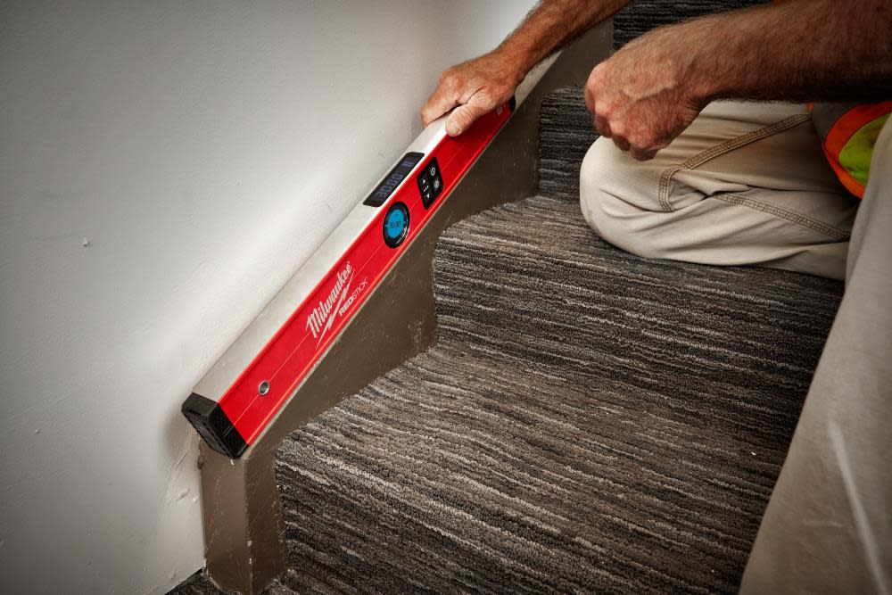 Milwaukee 24 in. REDSTICK Digital Level with PINPOINT Measurement Technology - Ascmtools