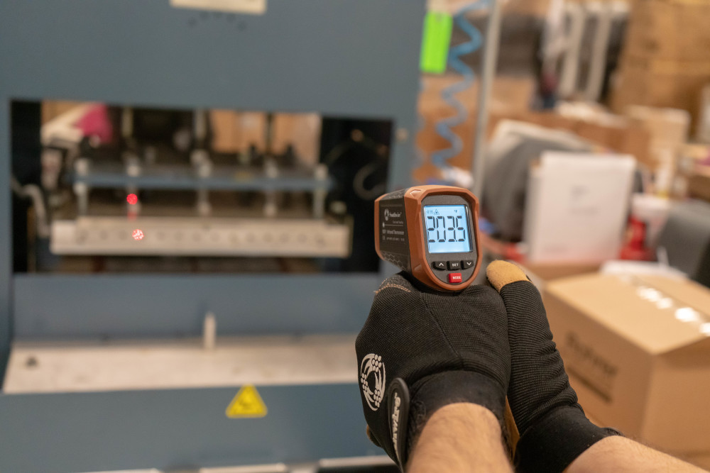 Southwire 930F Infrared Thermometer Dual Laser Targeting - Ascmtools