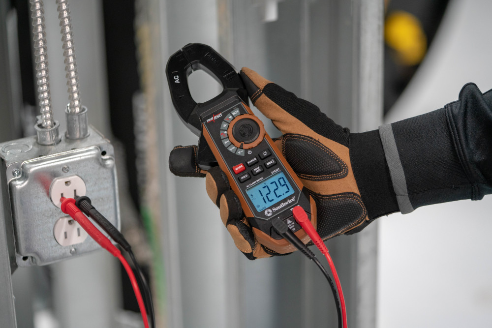 Southwire AC Clamp Meter with Built-In NCV Worklight - Ascmtools
