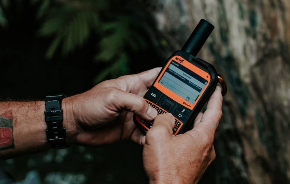 Spot X 2 Way Satellite Messaging GPS Device with Bluetooth - Ascmtools