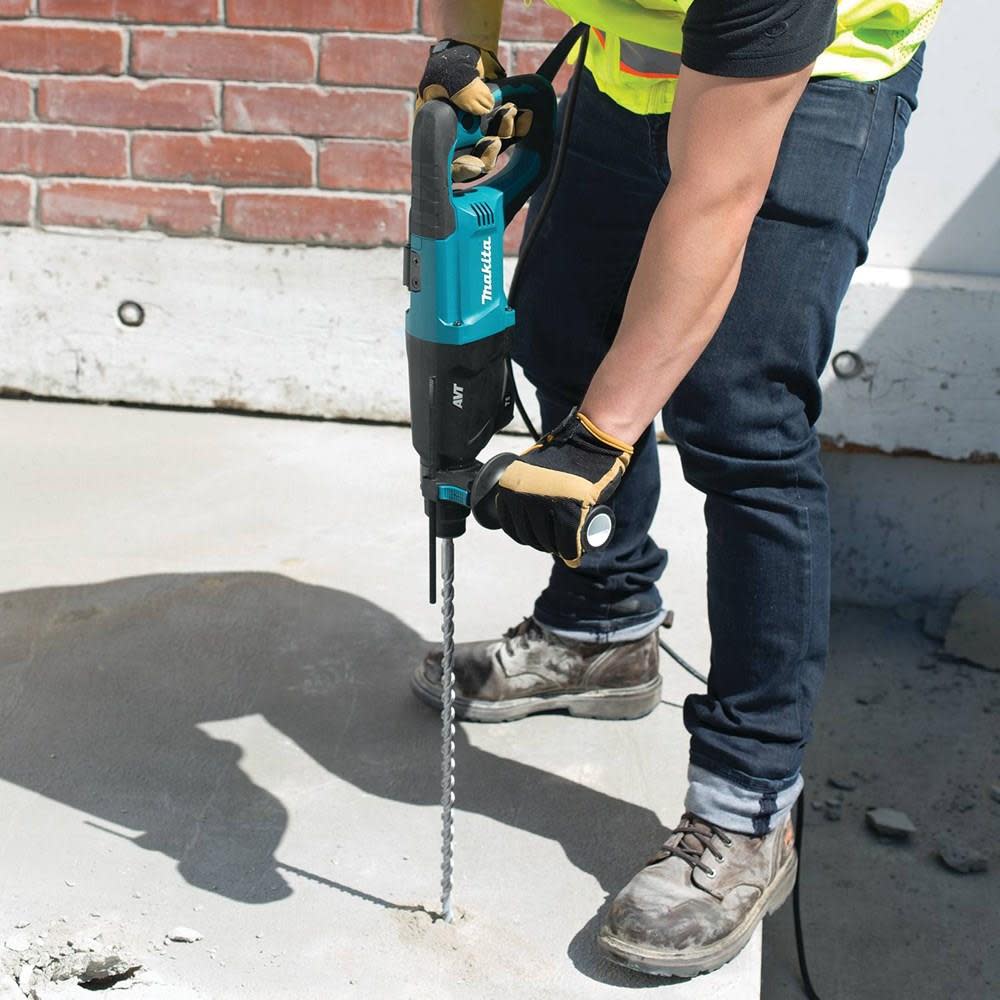 Makita 1 in. AVT Rotary Hammer Accepts SDS-Plus Bits - Ascmtools