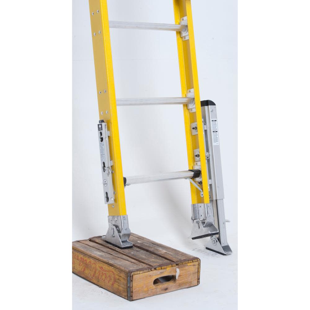Werner Levelok Ladder Leveler with Base Units - Ascmtools