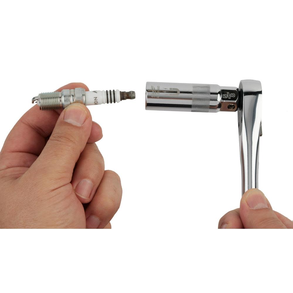 Milwaukee 3/8″ Drive 13/16″ Magnetic Spark Plug Socket - Ascmtools